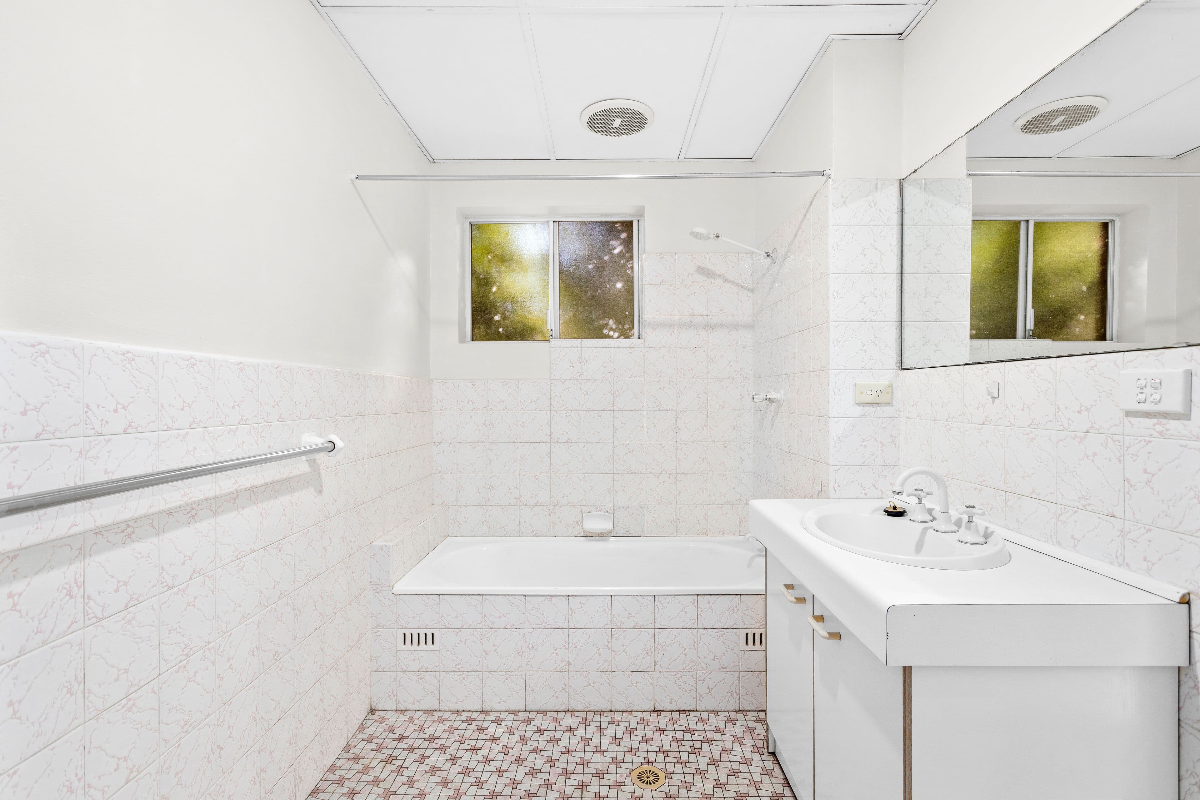 23 Hillcrest Street, Wollongong NSW 2500, Wollongong - Thumbnail 4