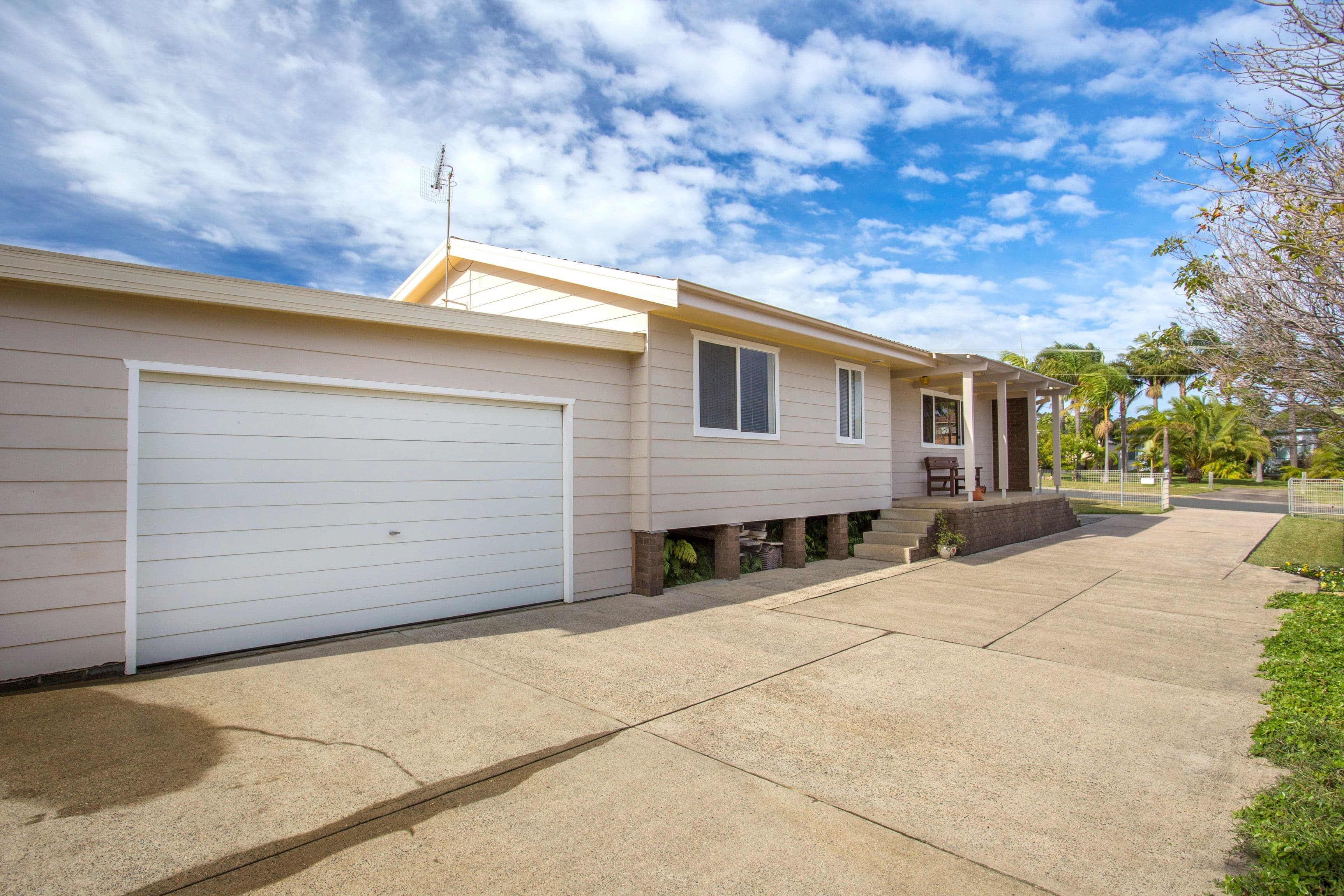 33 Powell Avenue, Ulladulla - Image 1