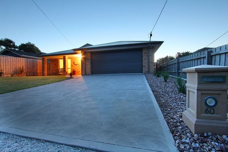 60 Flinders Avenue, ROSEBUD VIC 3939, Rosebud - Thumbnail 3