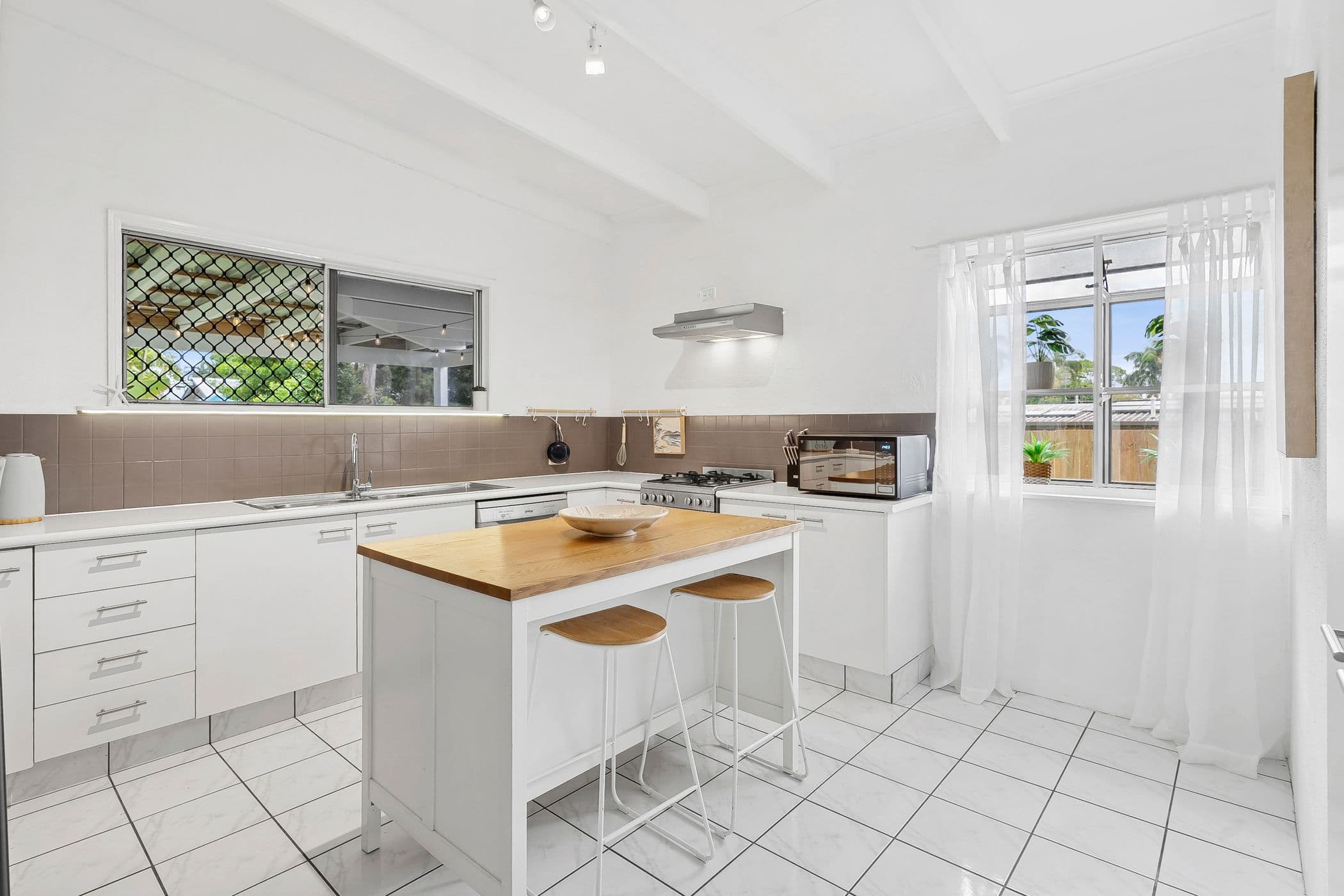 5 Glenray Avenue, Caloundra QLD 4551, Caloundra - Thumbnail 5