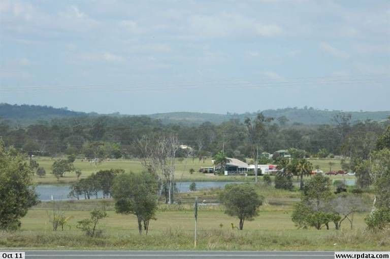 9 Golf Crescent, CRAIGNISH QLD 4655, Craignish - Thumbnail 2