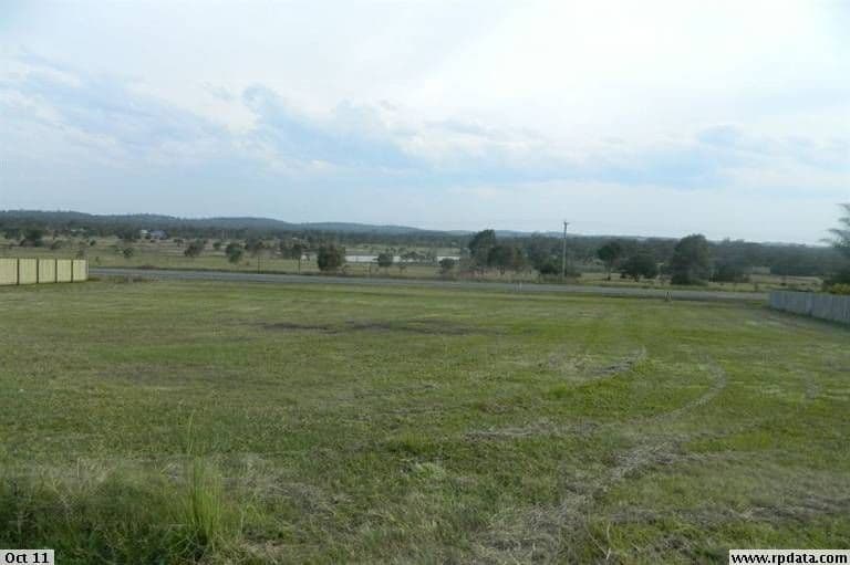 9 Golf Crescent, CRAIGNISH QLD 4655, Craignish - Thumbnail 3