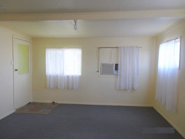 65 Windsor Place, Deception Bay QLD 4508, Deception Bay - Thumbnail 3
