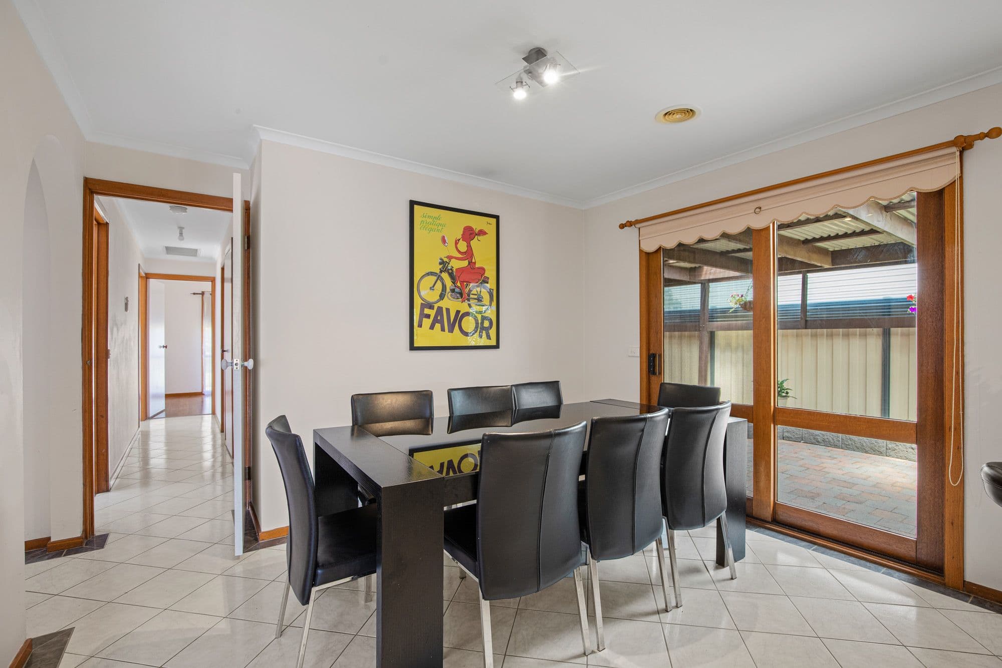 12 Riverside Avenue, Werribee VIC 3030, Werribee - Thumbnail 6