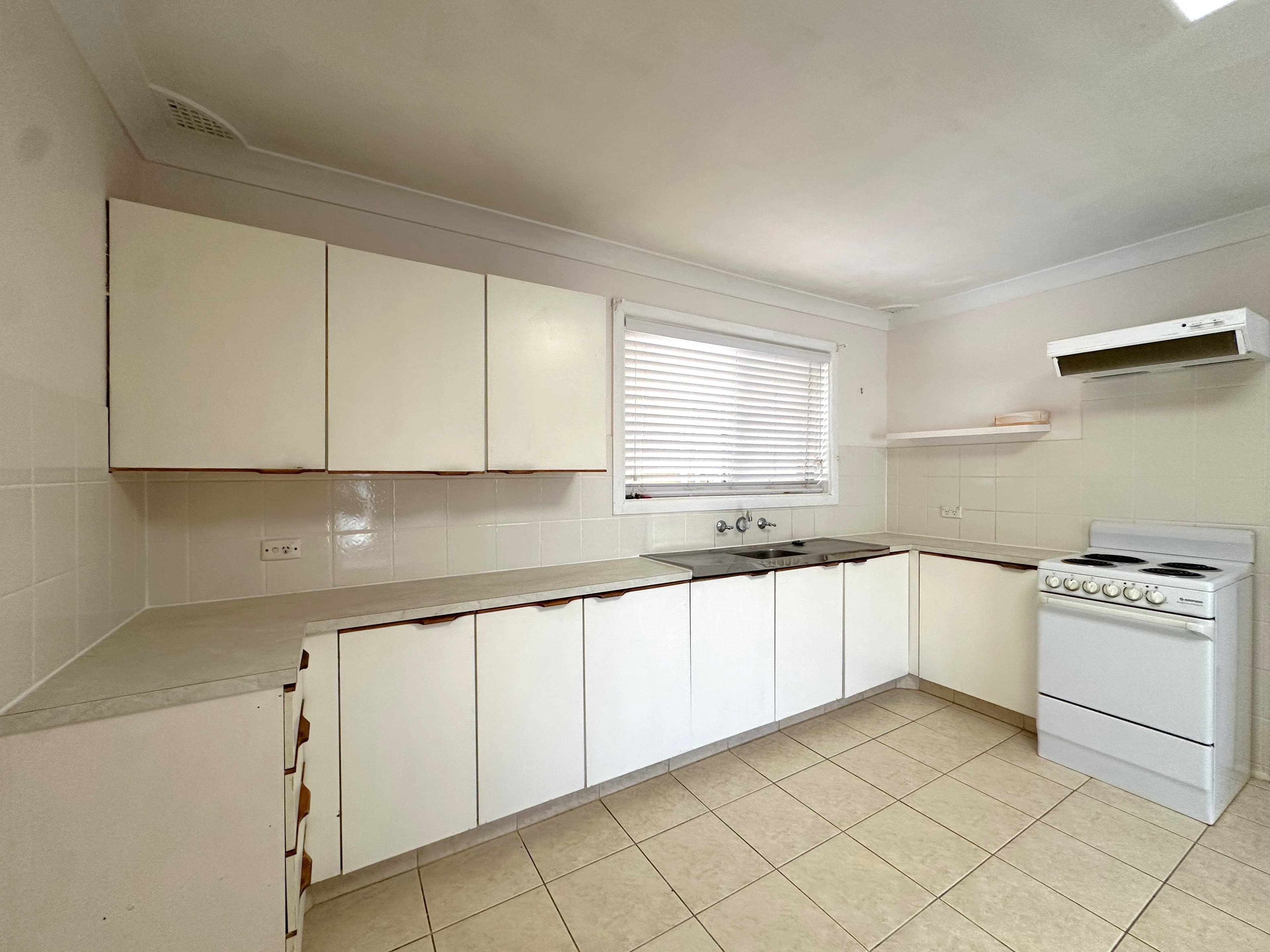 3 Chums Lane, Young NSW 2594, Young - Thumbnail 5