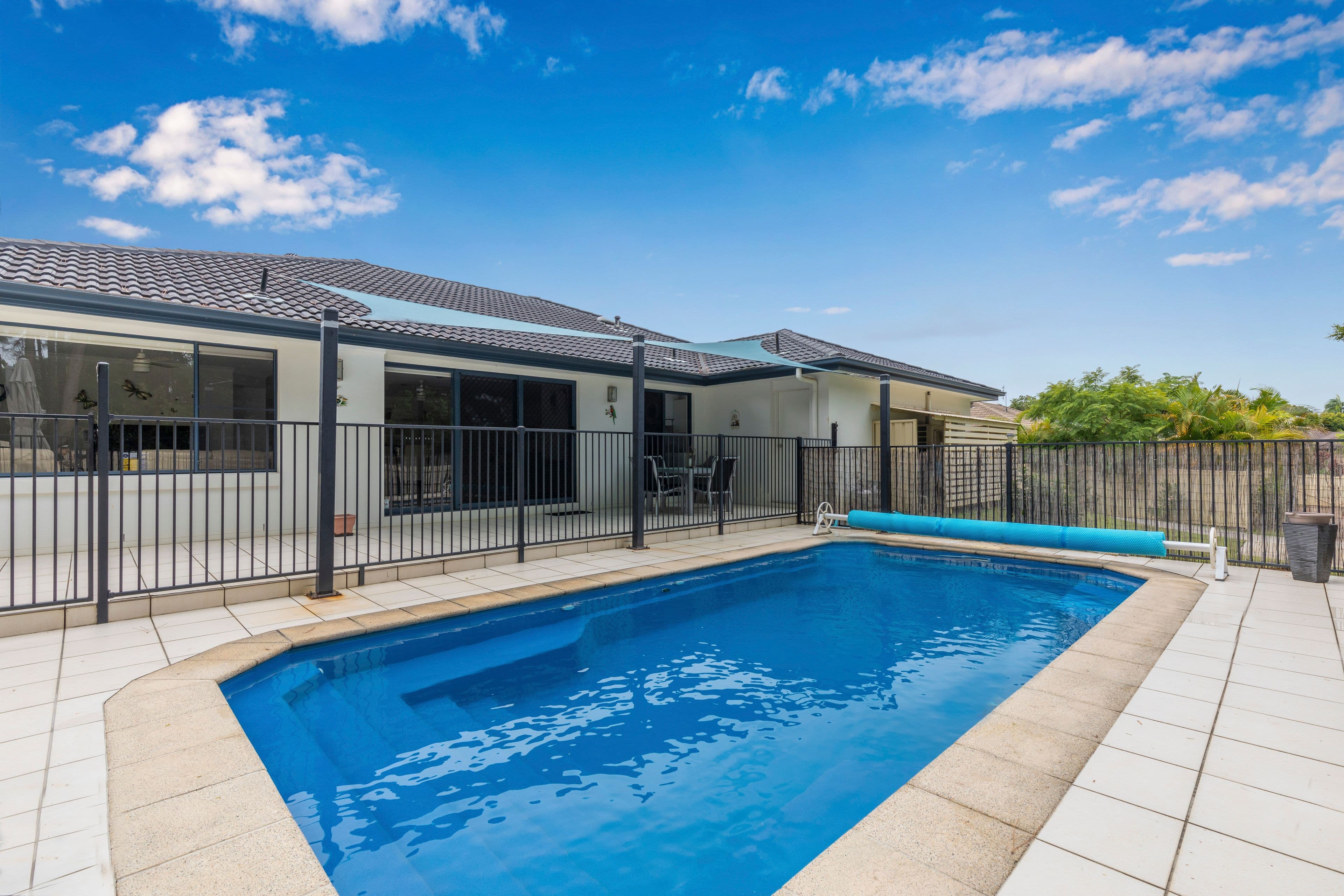16 Smerdon Way, Glass House Mountains QLD 4518, Glass House Mountains - Thumbnail 2