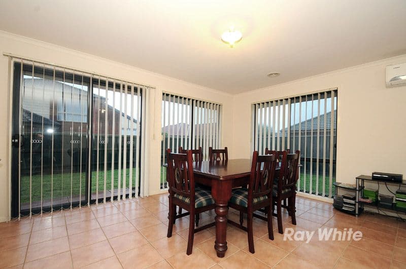 26 Lansbury Drive, NARRE WARREN SOUTH VIC 3805, Narre Warren South - Thumbnail 3