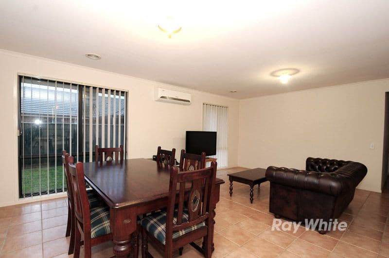 26 Lansbury Drive, NARRE WARREN SOUTH VIC 3805, Narre Warren South - Thumbnail 5