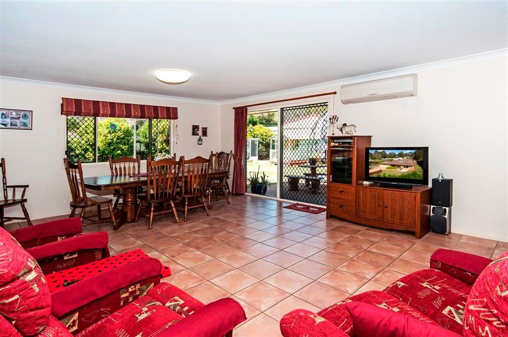 11 Cecil Crescent, HIGHFIELDS QLD 4352, Highfields - Thumbnail 4