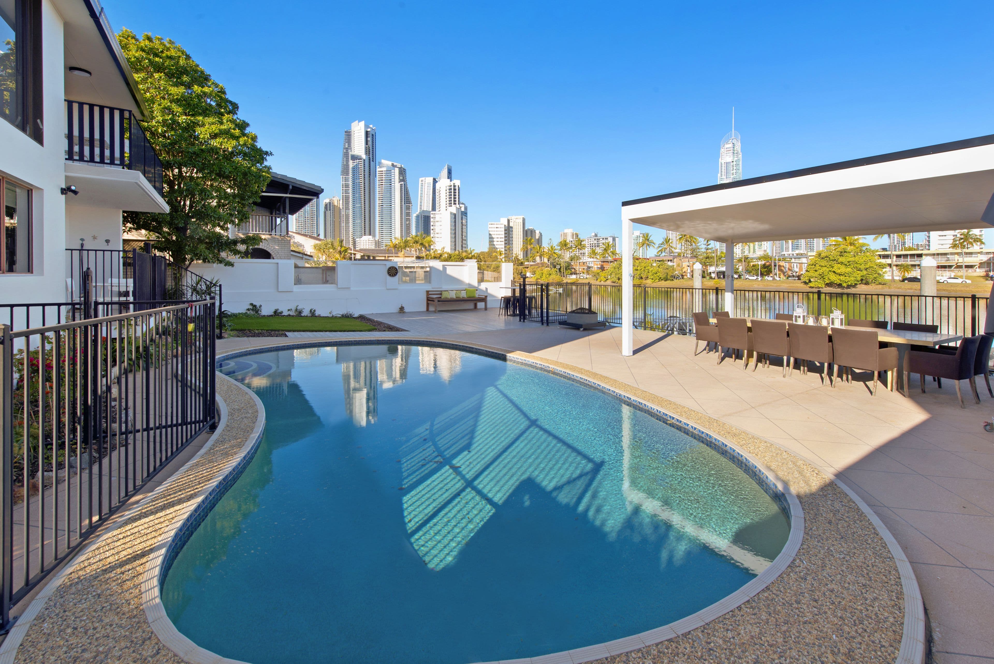 35 Sunrise Boulevard, Surfers Paradise QLD 4217, Surfers Paradise - Thumbnail 3