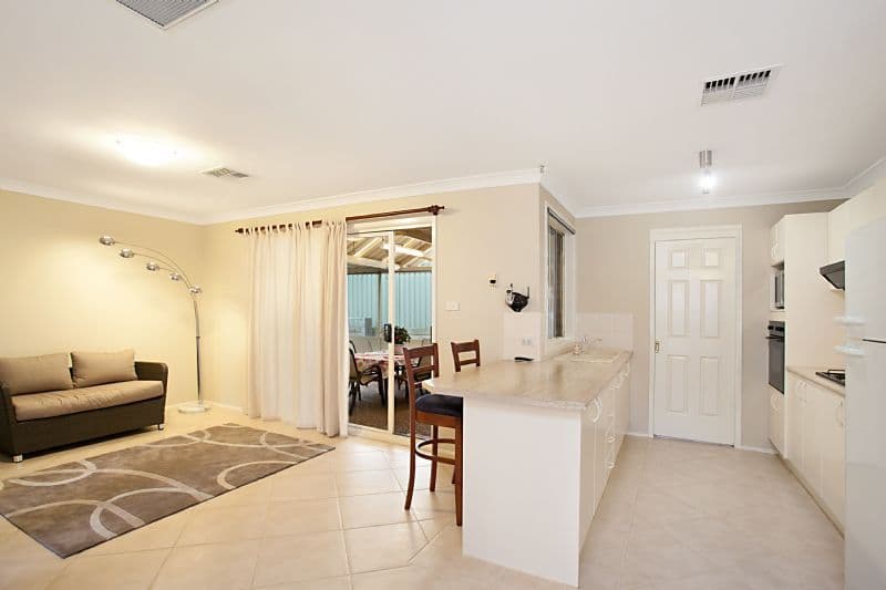 19 Royal Oak Avenue, THORNTON NSW 2322, Thornton - Thumbnail 3