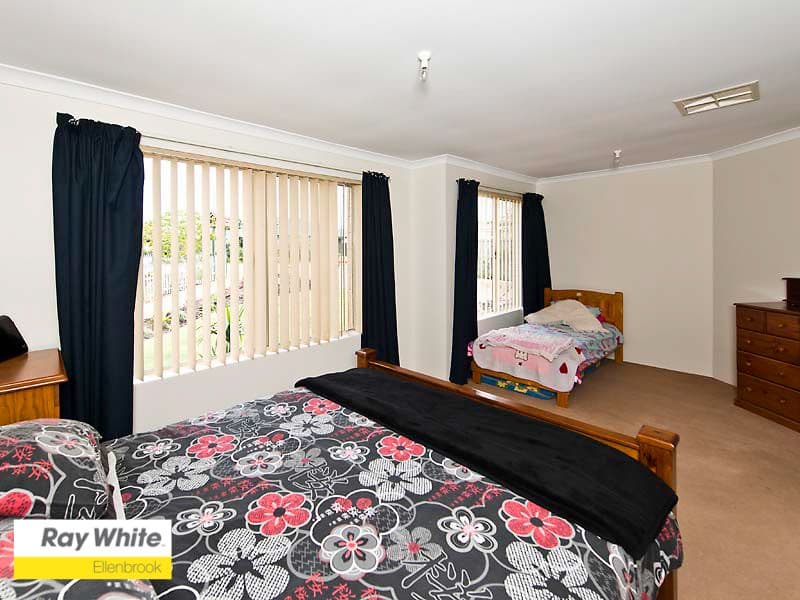 30 Wattlebird Crescent, ELLENBROOK WA 6069, Ellenbrook - Thumbnail 3
