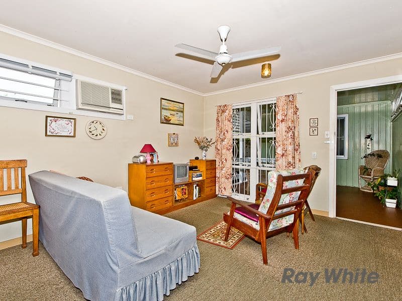 4 Michel Road, SCARBOROUGH QLD 4020, Scarborough - Thumbnail 3