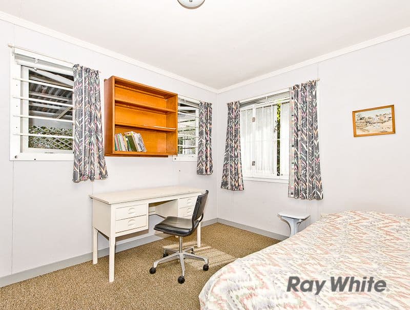 4 Michel Road, SCARBOROUGH QLD 4020, Scarborough - Thumbnail 6