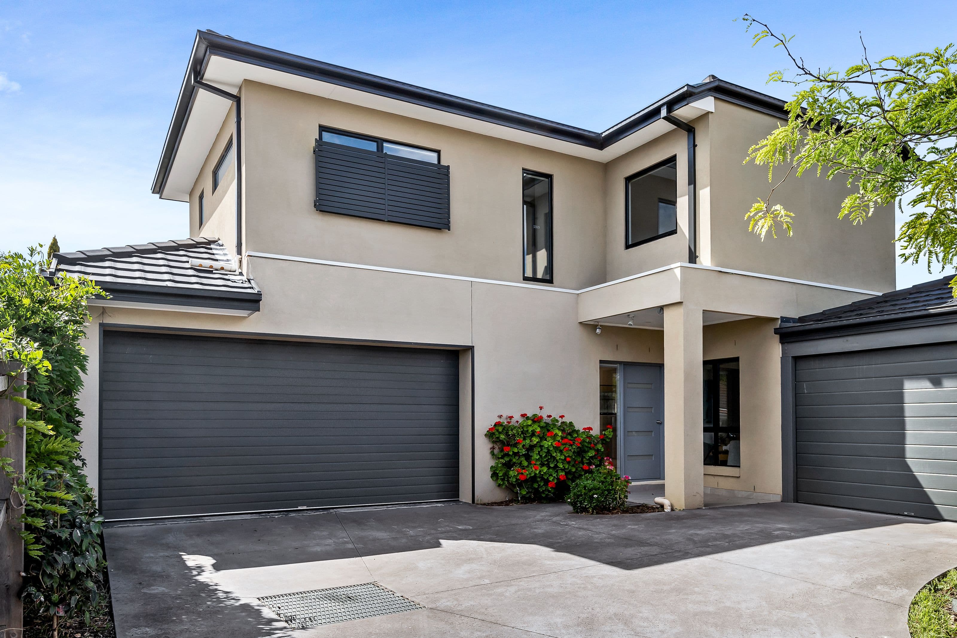 12 Jordan Grove, Glen Waverley VIC 3150, Glen Waverley - Image 1