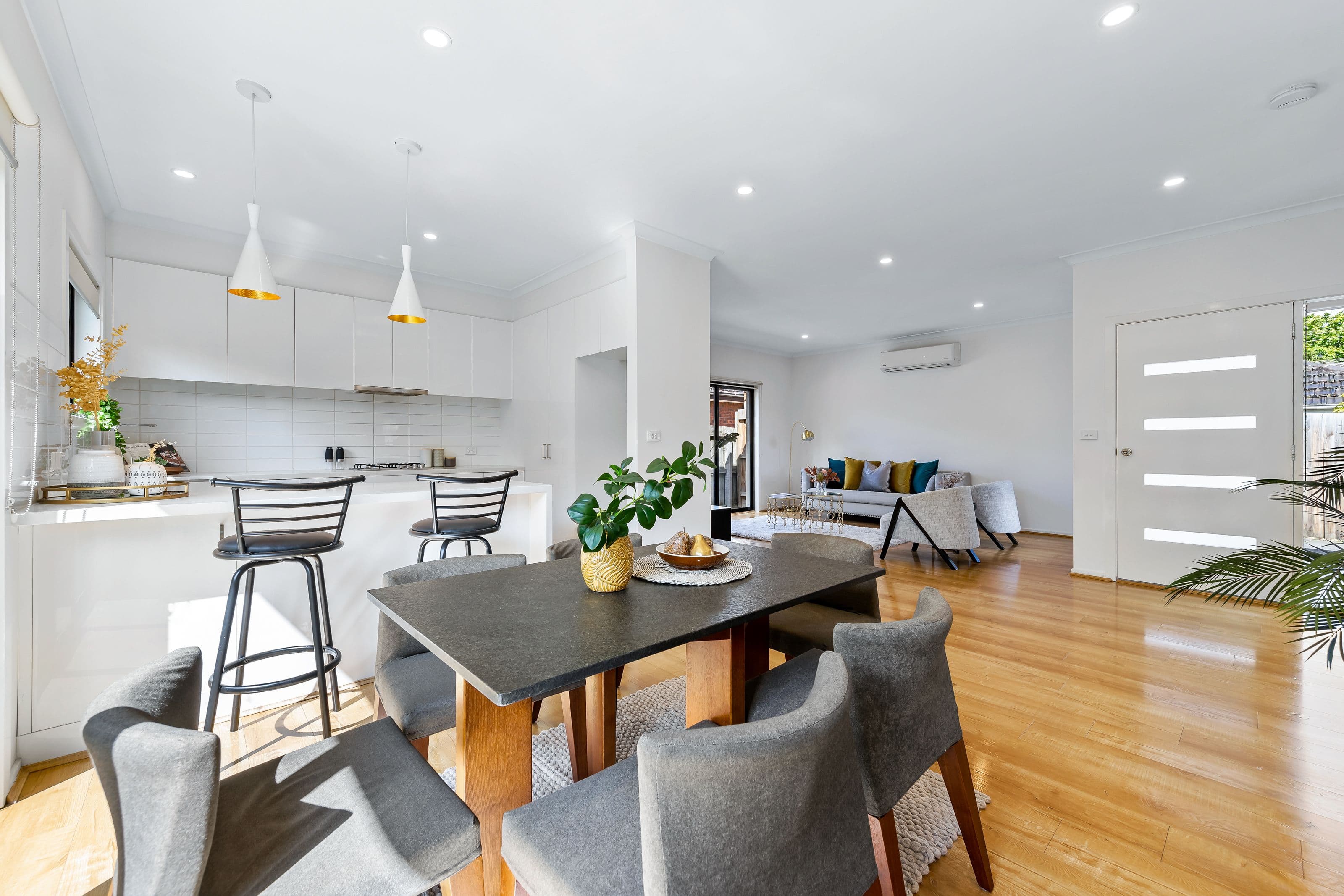 12 Jordan Grove, Glen Waverley VIC 3150, Glen Waverley - Thumbnail 4