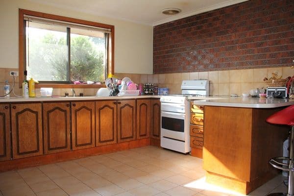 20 Spring Street, THOMASTOWN VIC 3074, Thomastown - Thumbnail 2