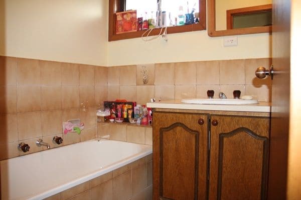 20 Spring Street, THOMASTOWN VIC 3074, Thomastown - Thumbnail 4