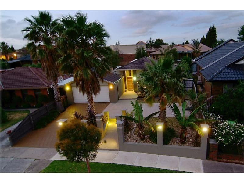 8 Golflinks Drive, MILL PARK VIC 3082, Mill Park - Image 1