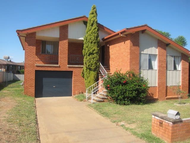 121 Hillvue Road, TAMWORTH NSW 2340, Tamworth - Image 1