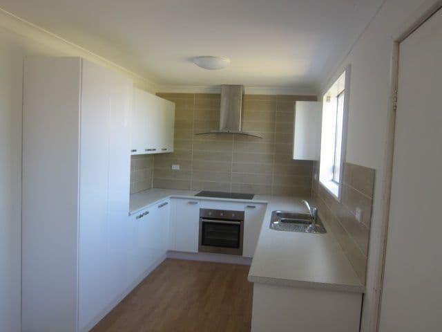 121 Hillvue Road, TAMWORTH NSW 2340, Tamworth - Thumbnail 3