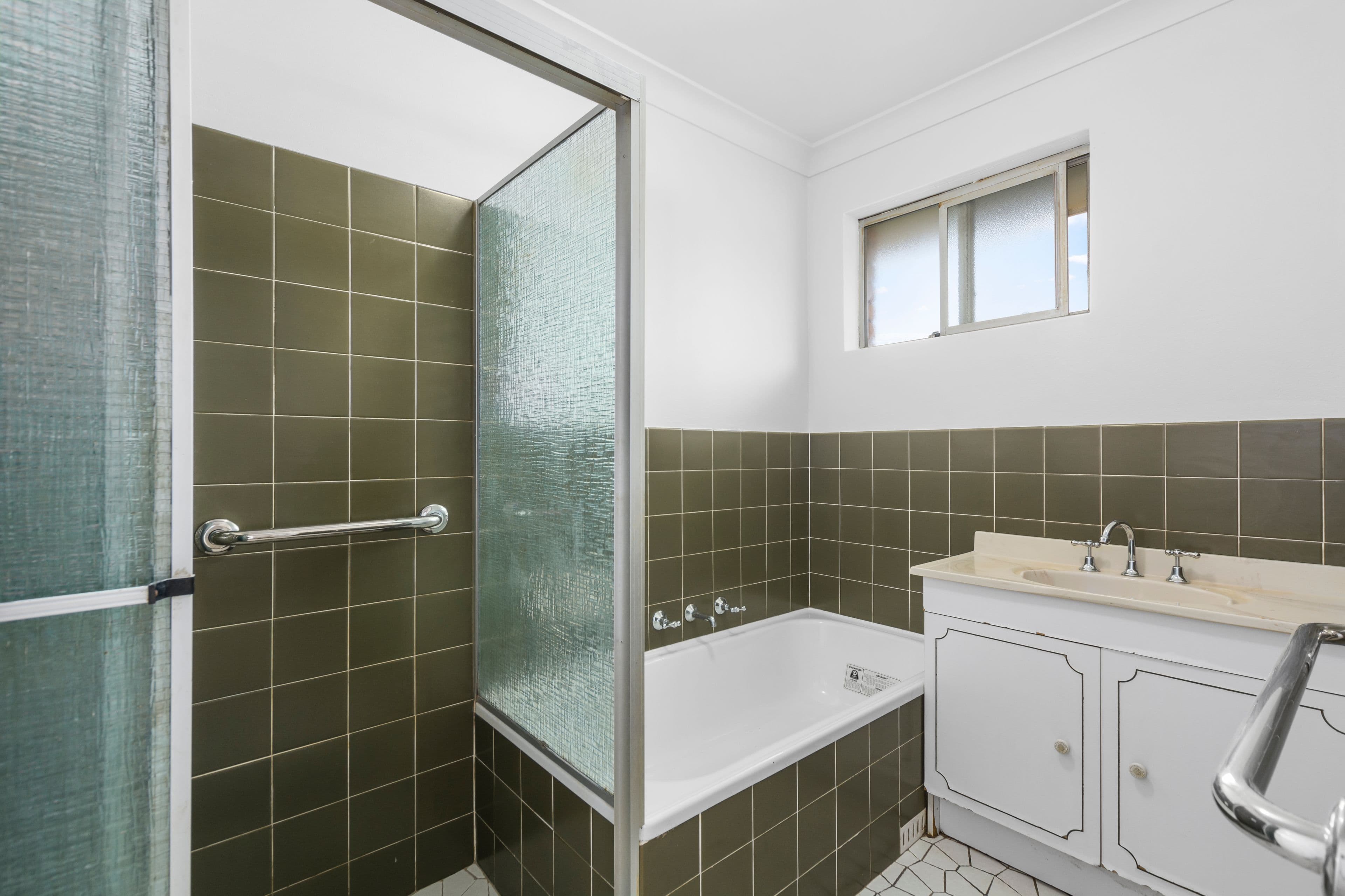 47 Thompson Street, Woonona NSW 2517, Woonona - Thumbnail 3