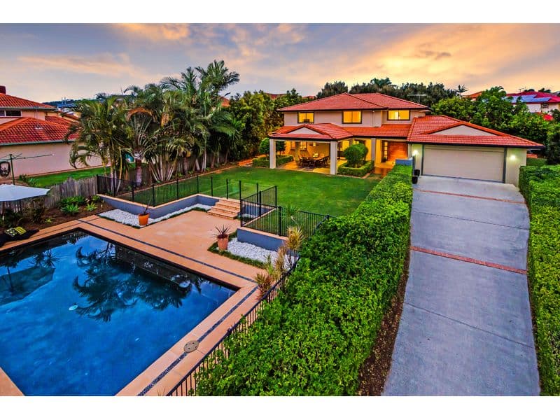 8 CONEYHURST Crescent, Carindale QLD 4152, Carindale - Image 1