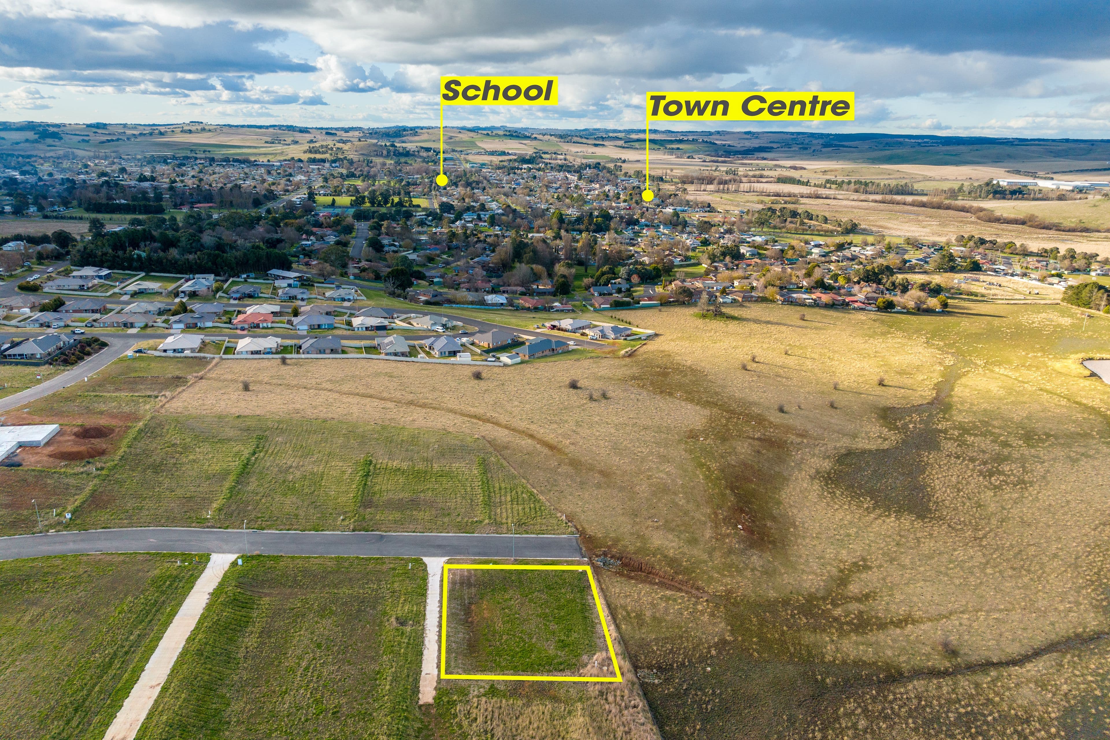 26 Castle Vista Way, Blayney NSW 2799, Blayney - Thumbnail 5
