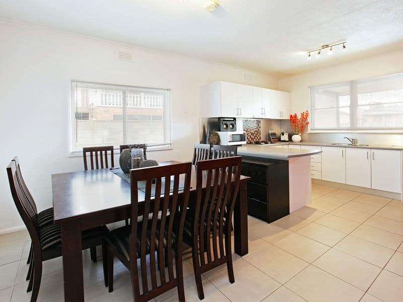 2 Alcona Court, BELL PARK VIC 3215, Bell Park - Thumbnail 4