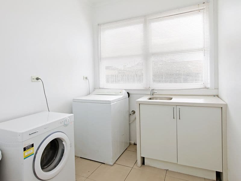 2 Alcona Court, BELL PARK VIC 3215, Bell Park - Thumbnail 8