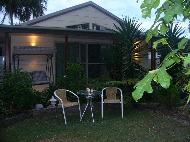 57 Moore Park Road, MOORE PARK BEACH QLD 4670, Moore Park Beach - Thumbnail 3