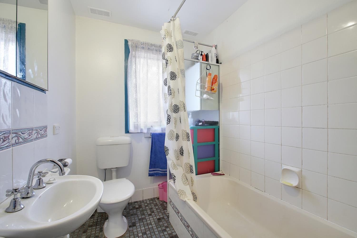 20 Strathallen Crescent, GOULBURN NSW 2580, Goulburn - Thumbnail 5