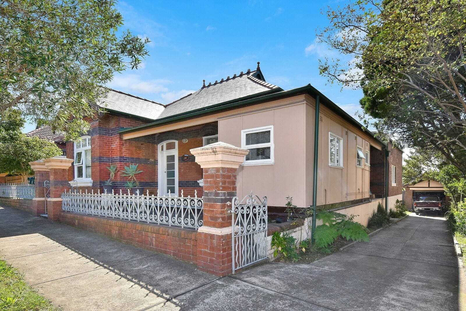 16 Leichhardt St, Leichhardt - Thumbnail 2