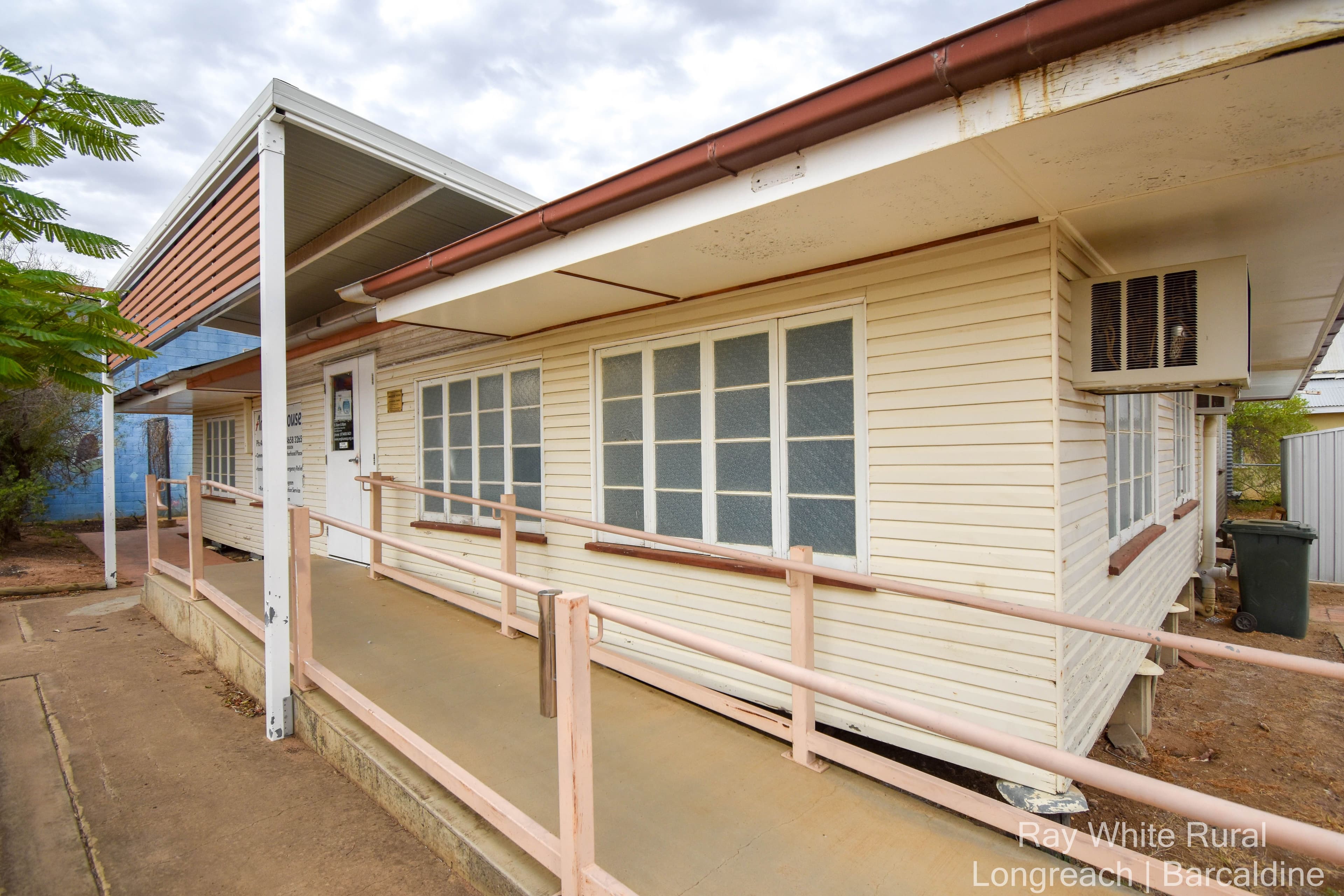 15 Pelican Street, Longreach QLD 4730, Longreach - Image 1