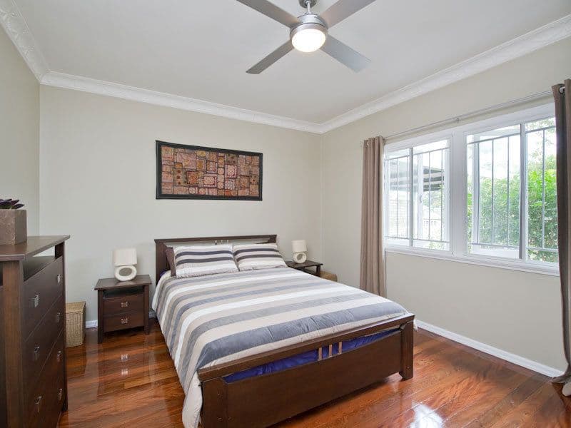 33 Equinox Street, TARINGA QLD 4068, Taringa - Thumbnail 2