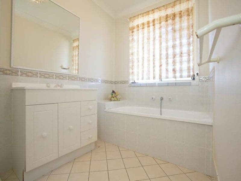 5 Lacepede Place, HINCHINBROOK NSW 2168, Hinchinbrook - Thumbnail 5