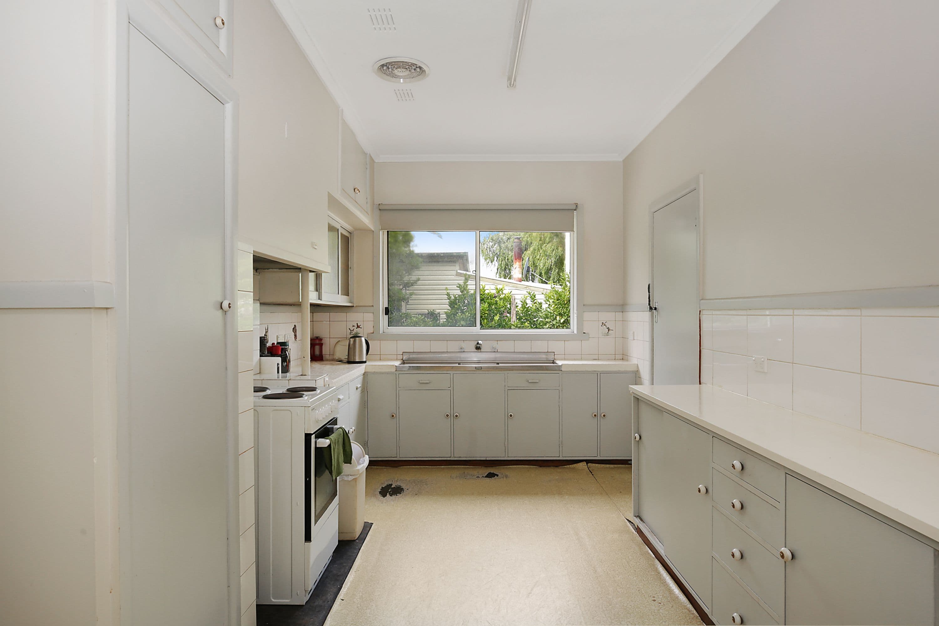 3 Gnotuk Road, Camperdown VIC 3260, Camperdown - Thumbnail 3