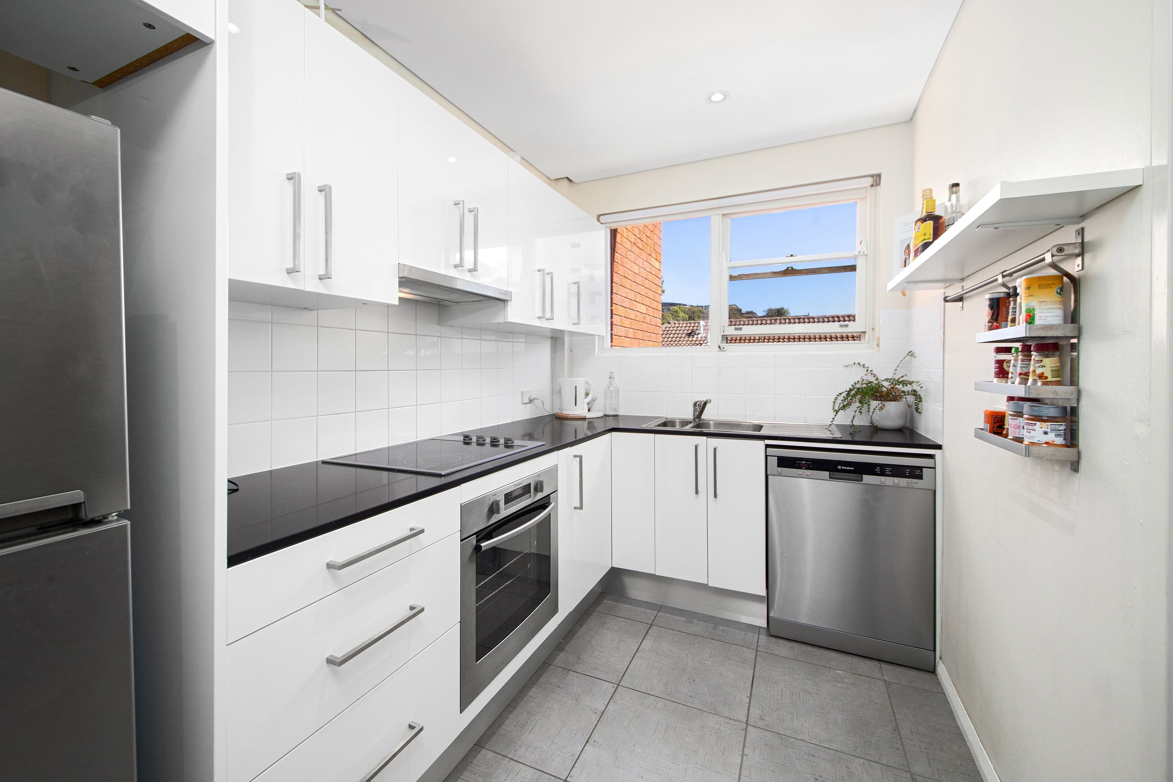 14-16 Banksia Road, Caringbah NSW 2229, Caringbah - Thumbnail 4