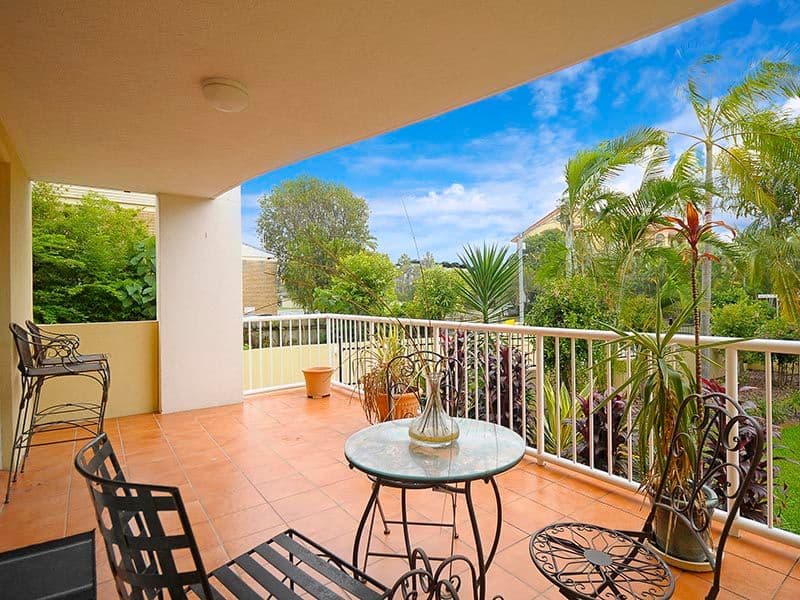 8-16 Dalpura Street, CHEVRON ISLAND QLD 4217, Chevron Island - Image 1