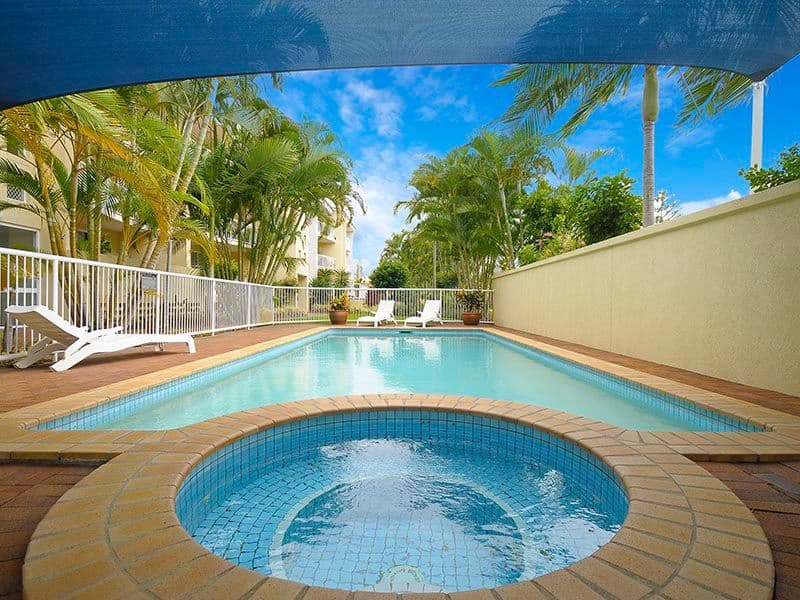 8-16 Dalpura Street, CHEVRON ISLAND QLD 4217, Chevron Island - Thumbnail 2
