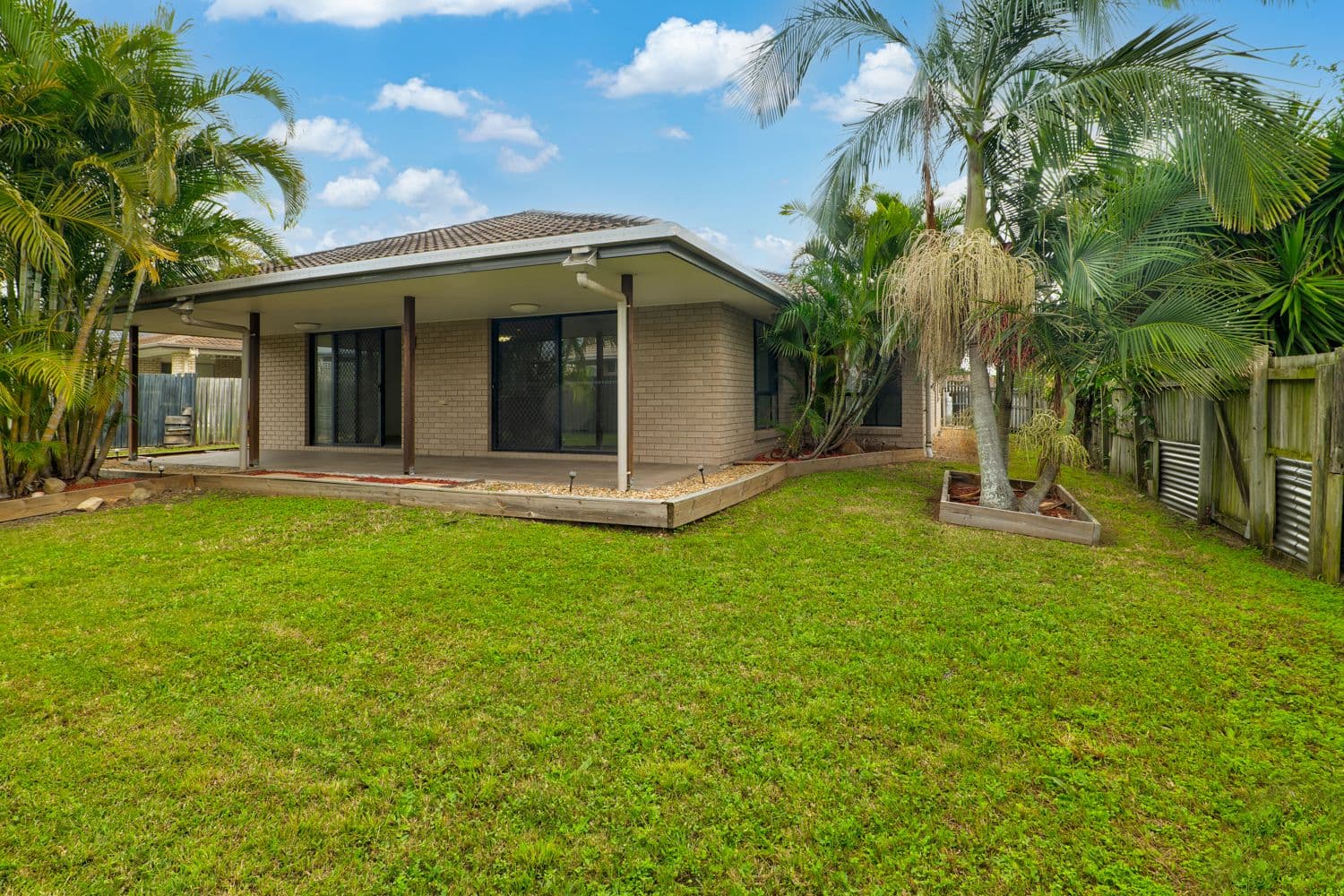 11 Sea Eagle Drive, Lowood QLD 4311, Lowood - Thumbnail 2