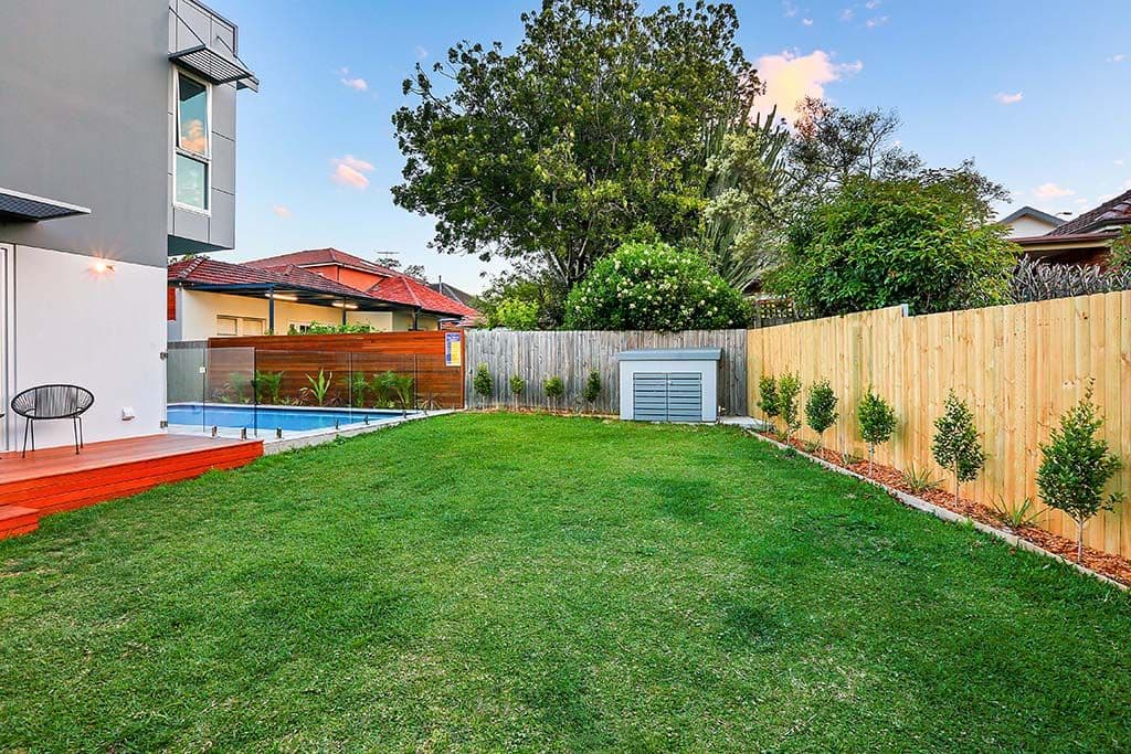 16 Raeburn Avenue, Castlecrag - Thumbnail 5