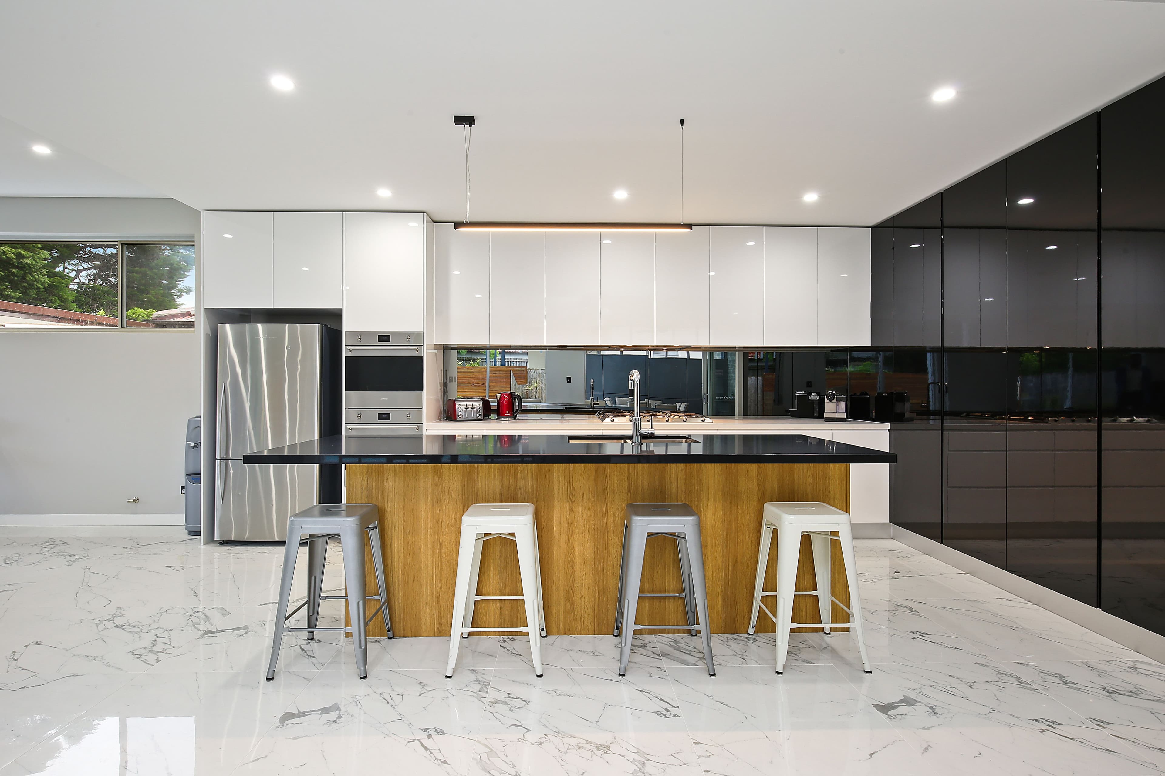 16 Raeburn Avenue, Castlecrag - Thumbnail 7