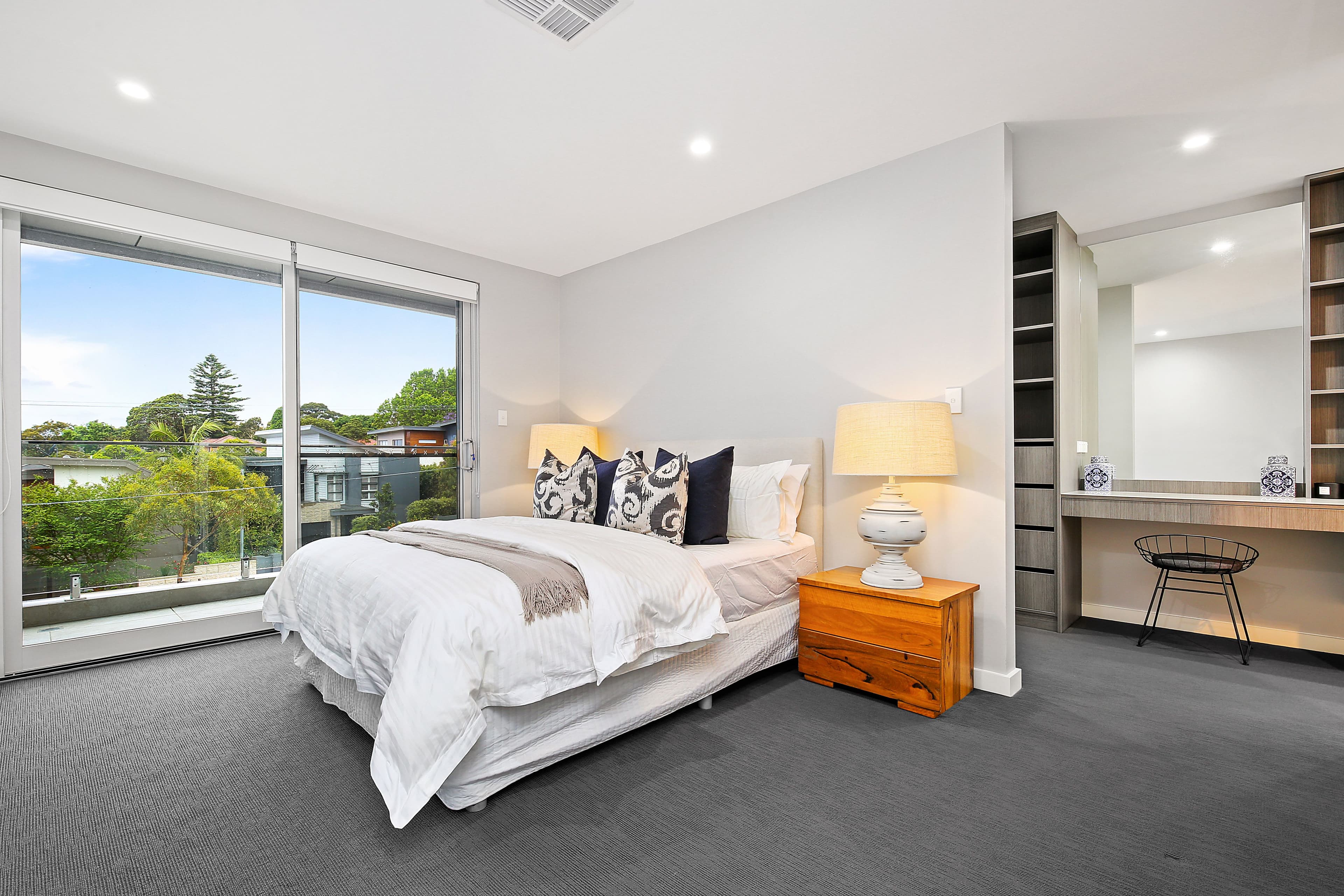 16 Raeburn Avenue, Castlecrag - Thumbnail 8