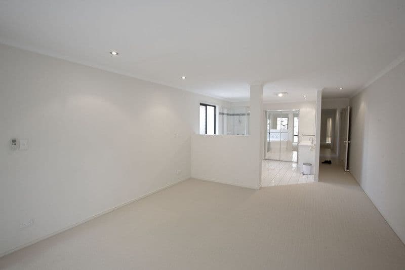24 Fairmont Crescent, UNDERWOOD QLD 4119, Underwood - Thumbnail 8