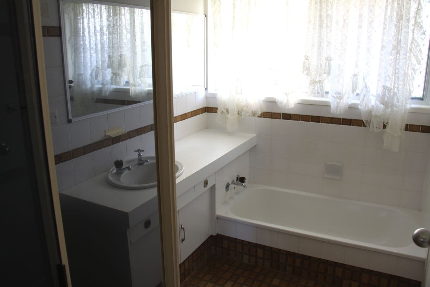 4 Pryde Street, TANNUM SANDS QLD 4680, Tannum Sands - Thumbnail 7