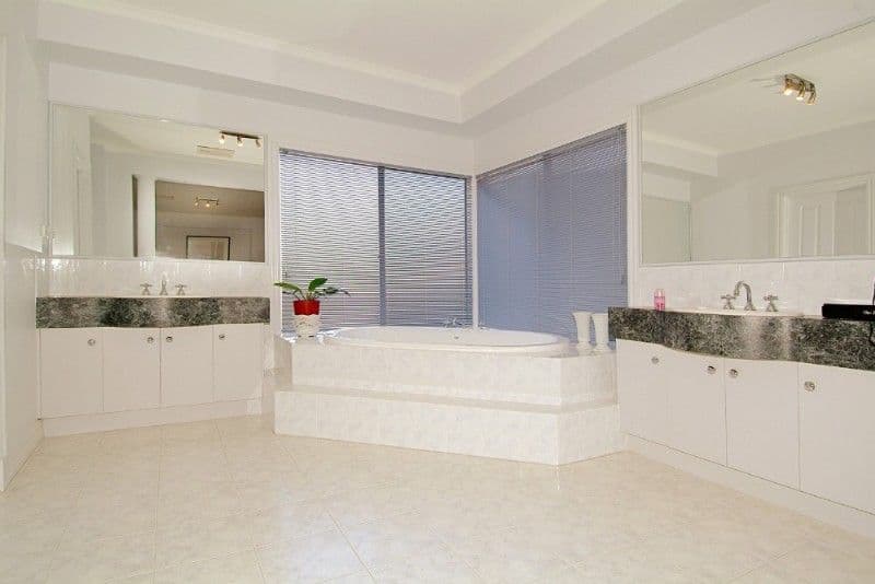 17 Daisy Drive, BUNDOORA VIC 3083, Bundoora - Thumbnail 3