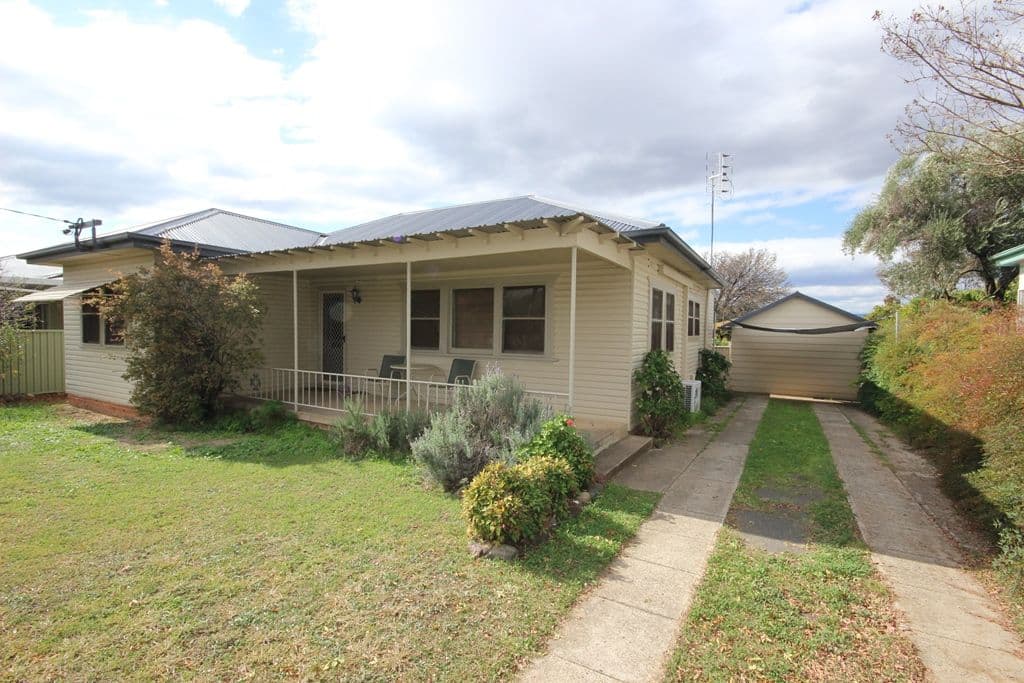 13 Hilton Street, TAMWORTH NSW 2340, South Tamworth - Image 1