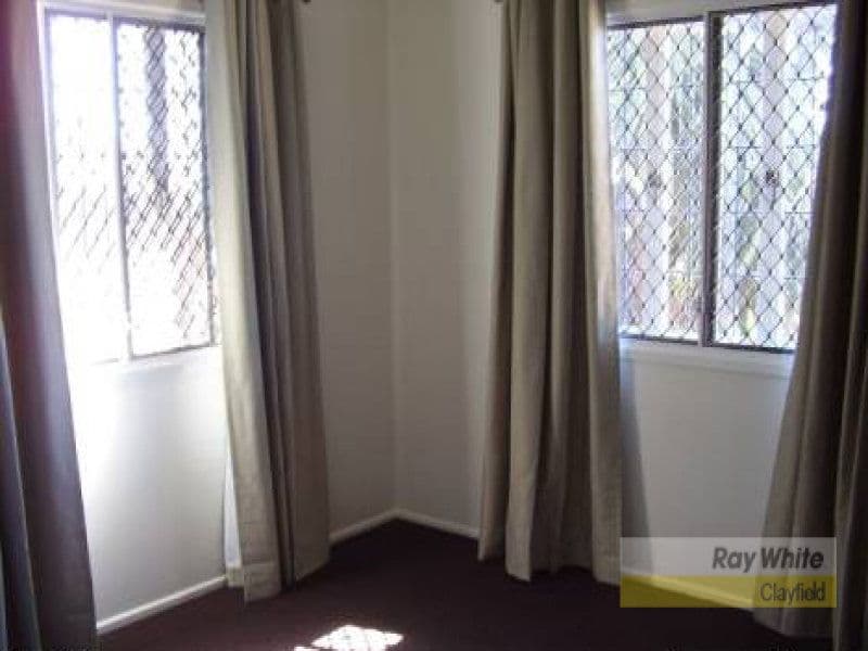 166 Hamilton Road, WAVELL HEIGHTS QLD 4012, Wavell Heights - Thumbnail 5