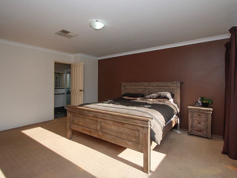 49 Hardwick Boulevard, Canning Vale WA 6155, Canning Vale - Thumbnail 3